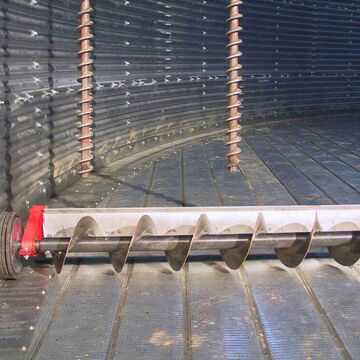 Länge der Mischschnecken im Trocknungssilo mit ausreichend Freiraum zur Fegeschnecke