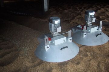 Tandemgerät zum Mischen von Getreide im Flachlager