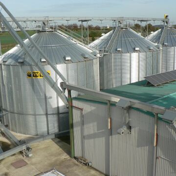 Hallenentleerung und Silobeschickung