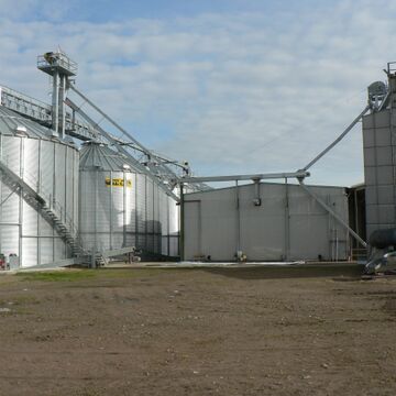 Fördergeräte zur Trockner- Hallen- und Silobeschickung