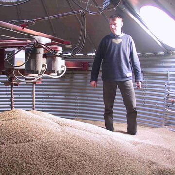 2 Mischschnecken im 100t Silotrockner für Getreide